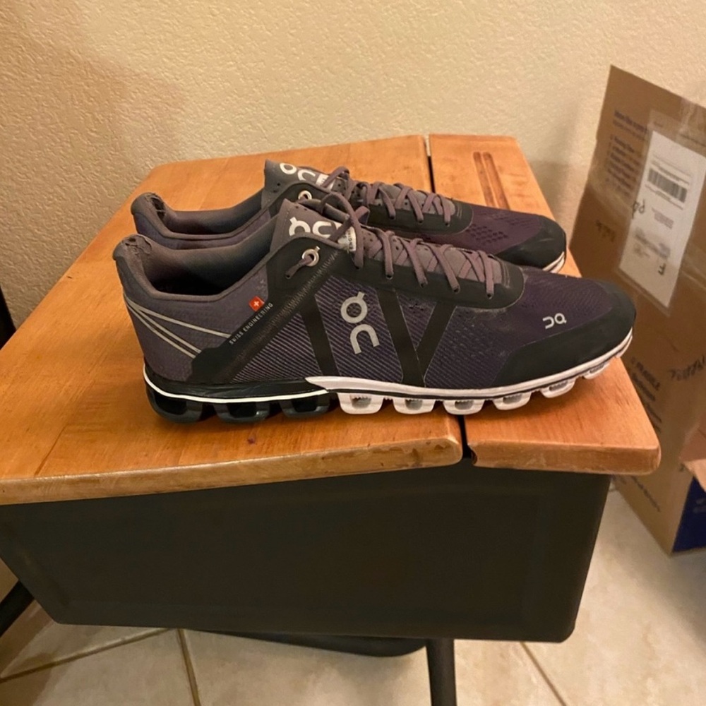 On Running Men's Shoes - Black and Gray